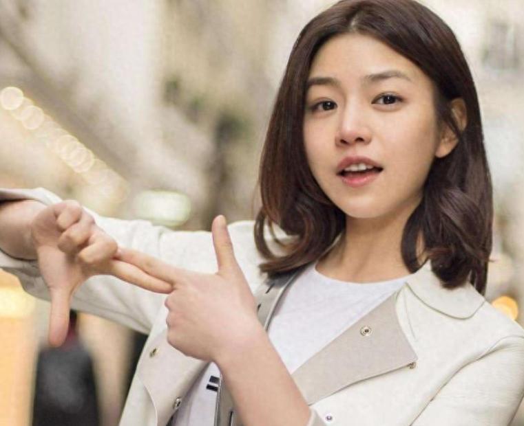 陈晓没想到，《狙击蝴蝶》刚收官，陈妍希就走上另一条“上坡路”封面图